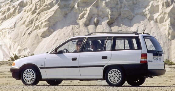/Media/news/opelcar-a-van/Astraf-caravan.jpg